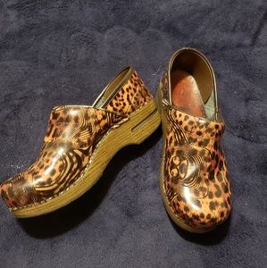 Animal Print Danskos